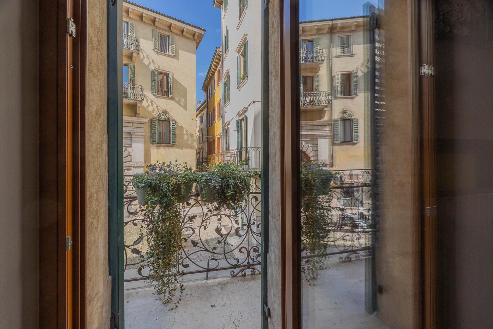 Domus Largo Pescheria Verona Exterior foto